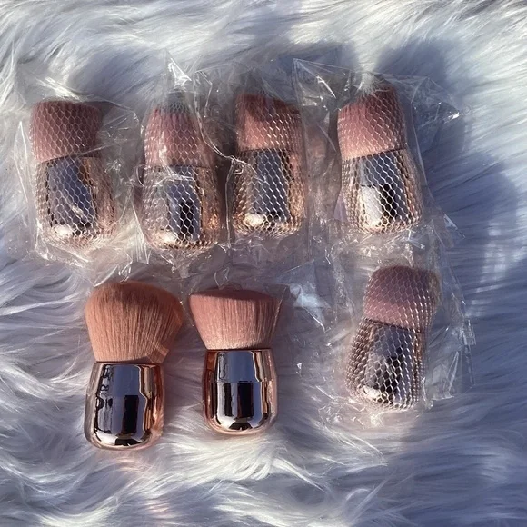 NEW Kabuki Makeup Brush Pink Travel Brush - Picture 5 of 7